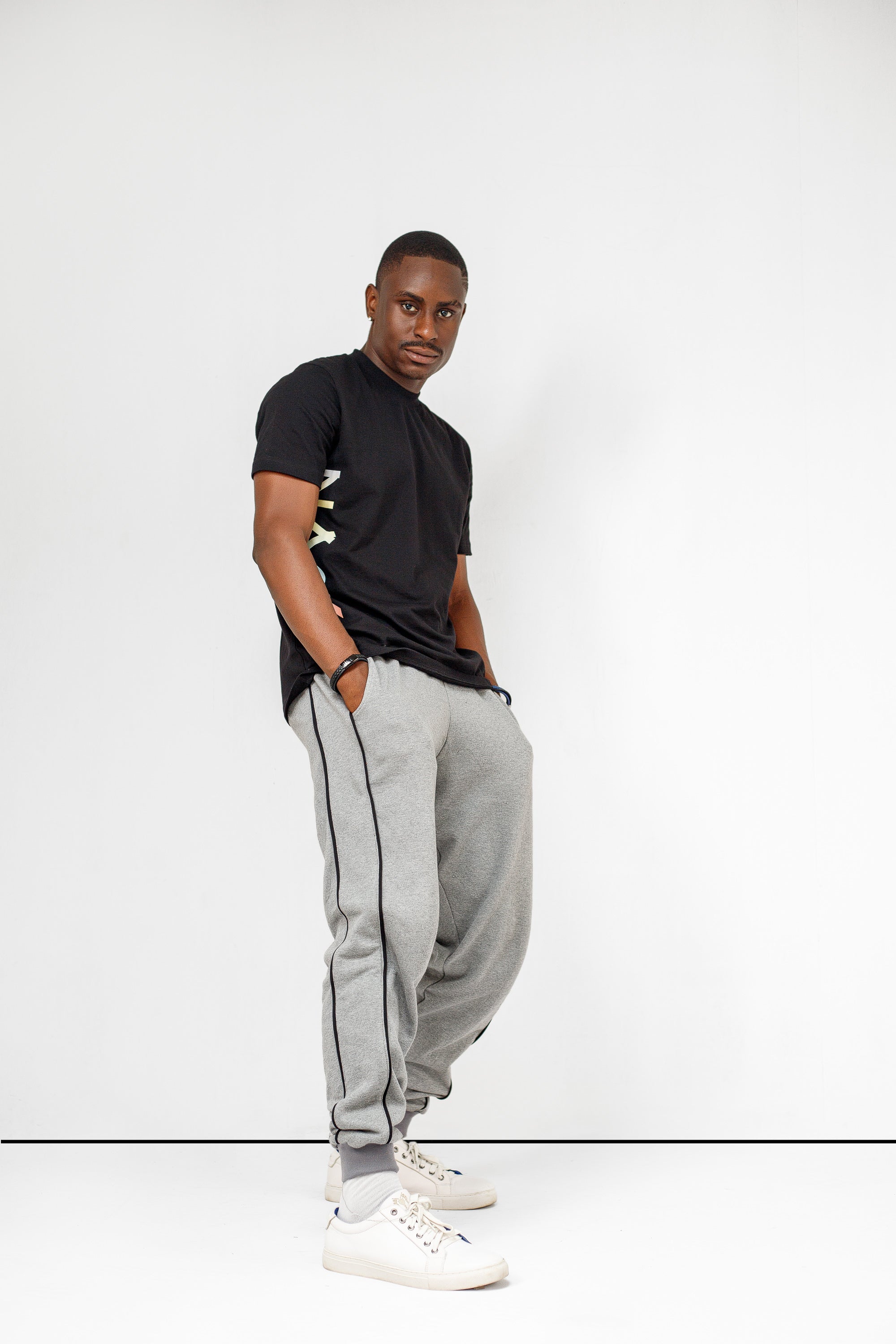Geo Tee in Black