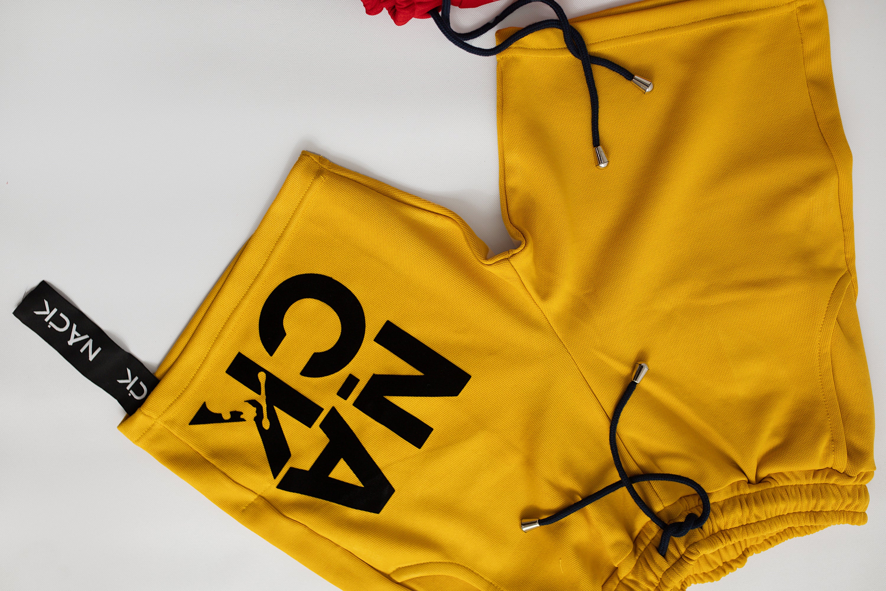Jogger Shorts in Yellow