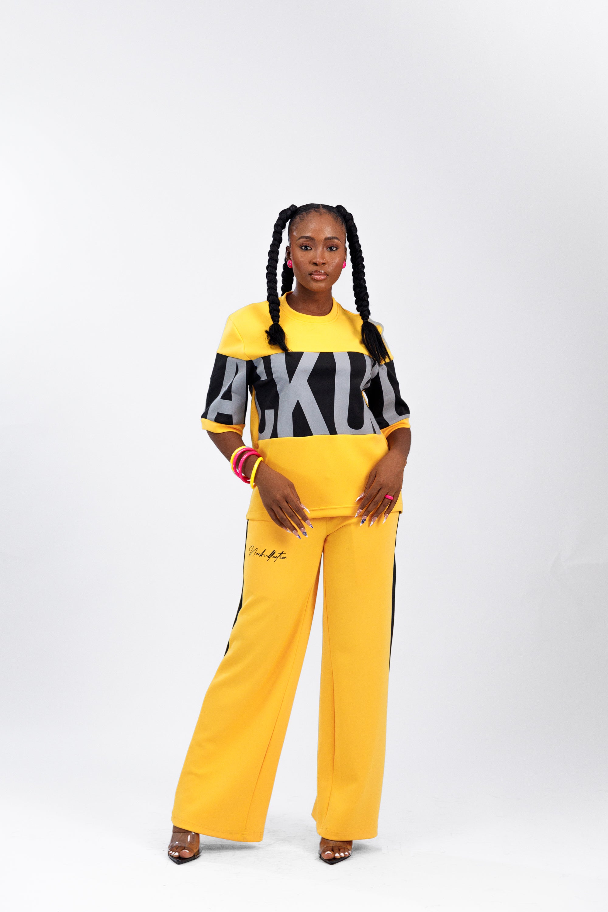 NACK Holiday Fit in Yellow & Black