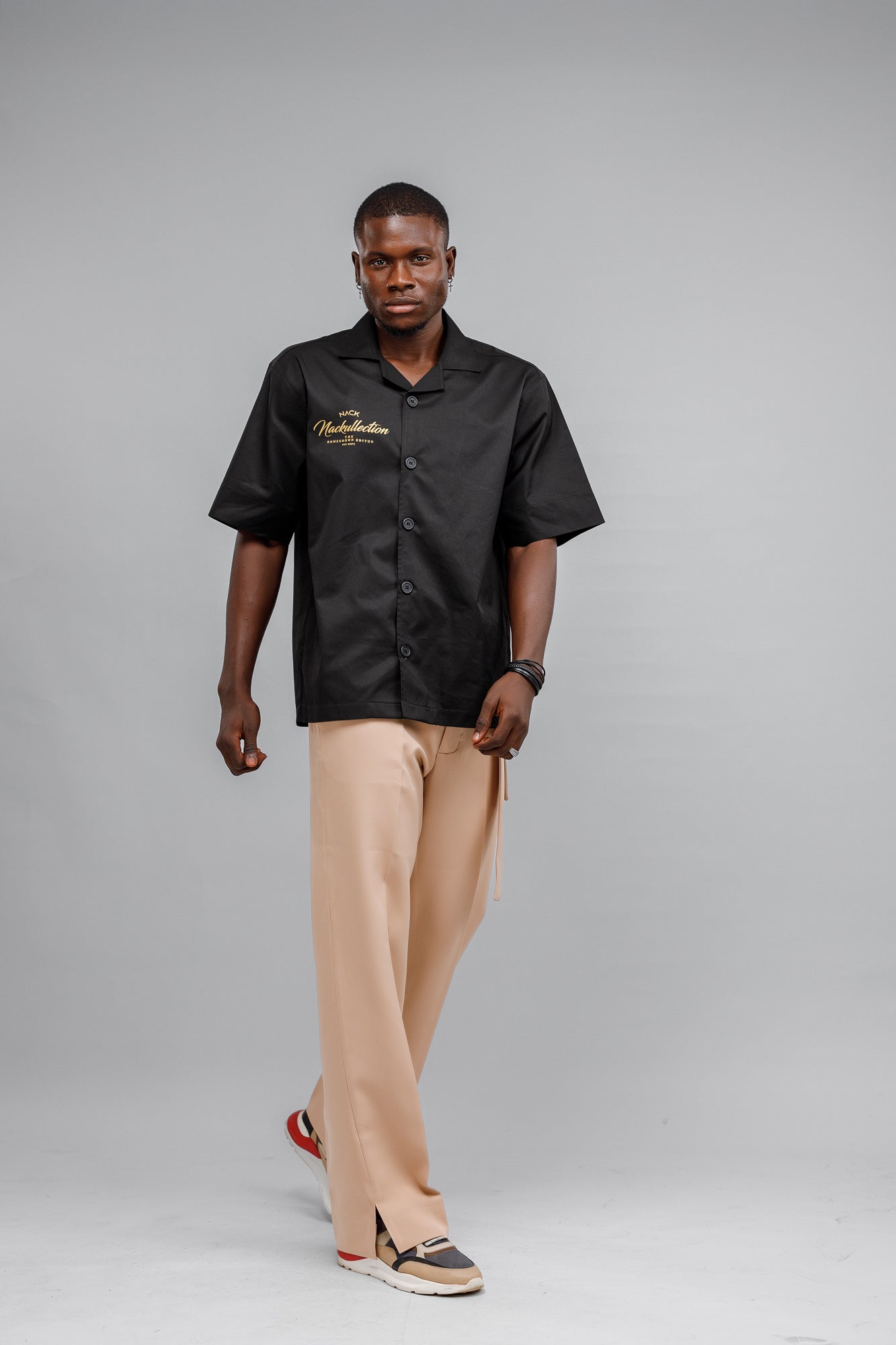 COC SHIRT (CREST OF COLOUR) IN BLACK