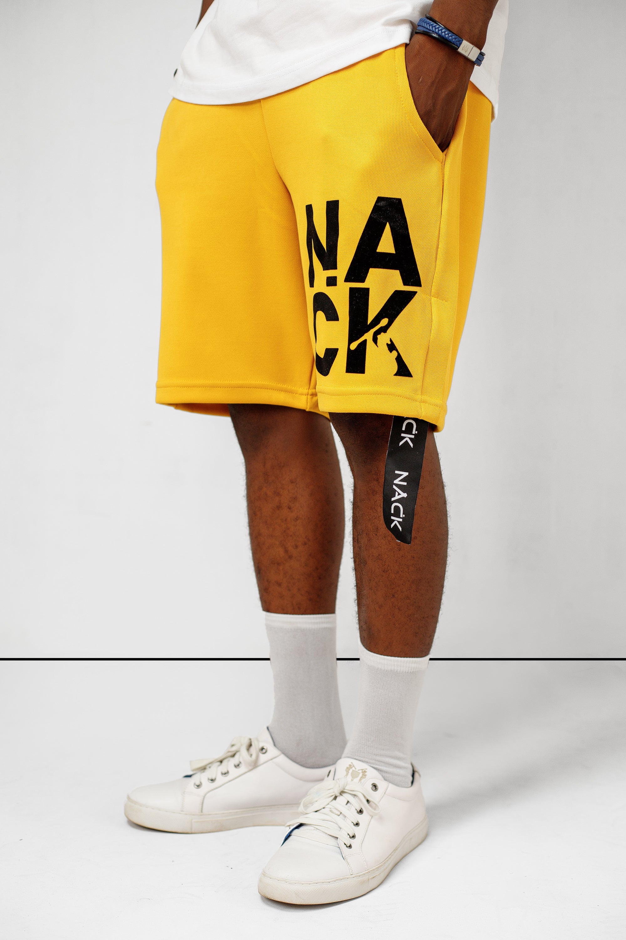 Jogger Shorts in Yellow