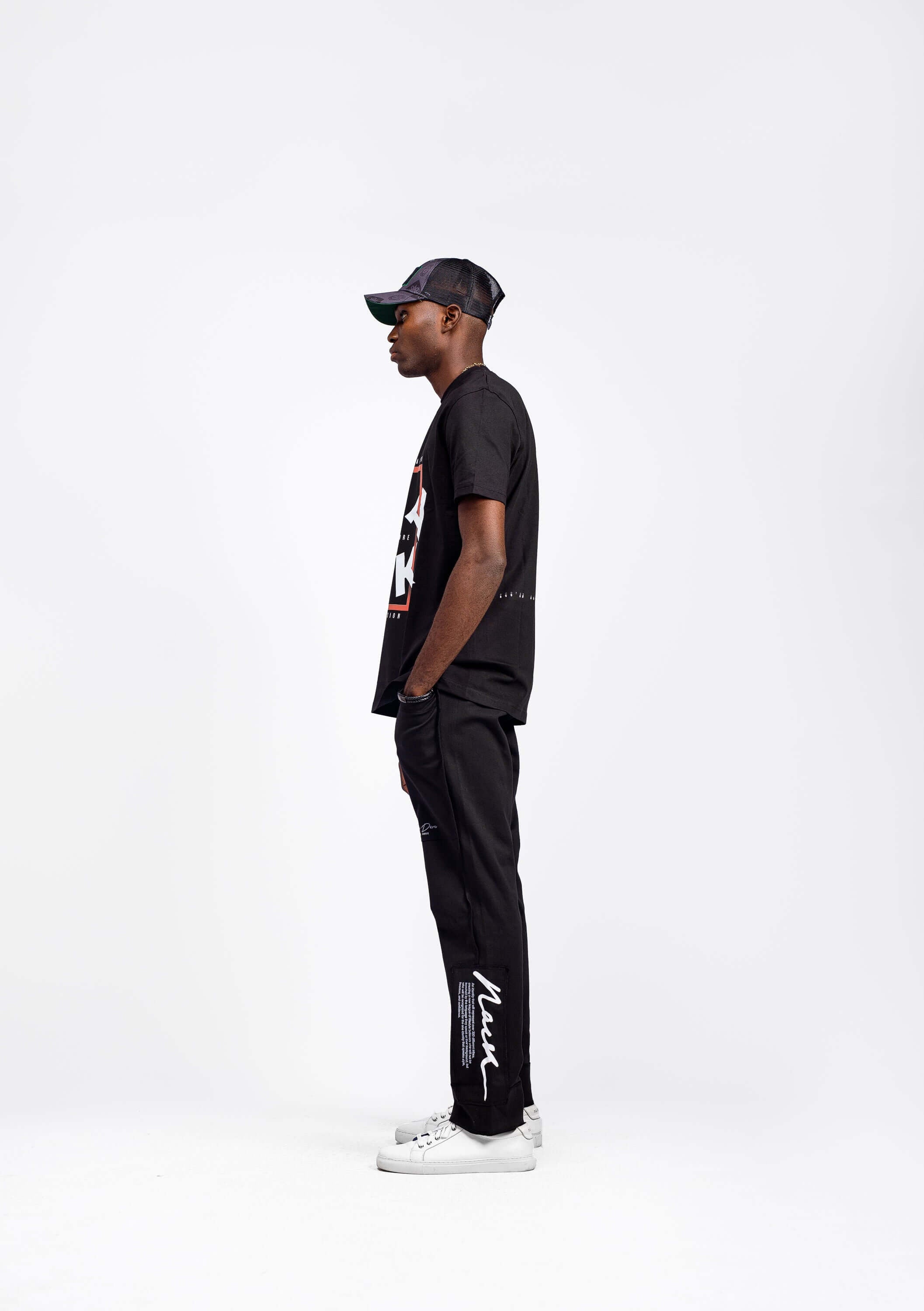 Infusion Tee in Black -