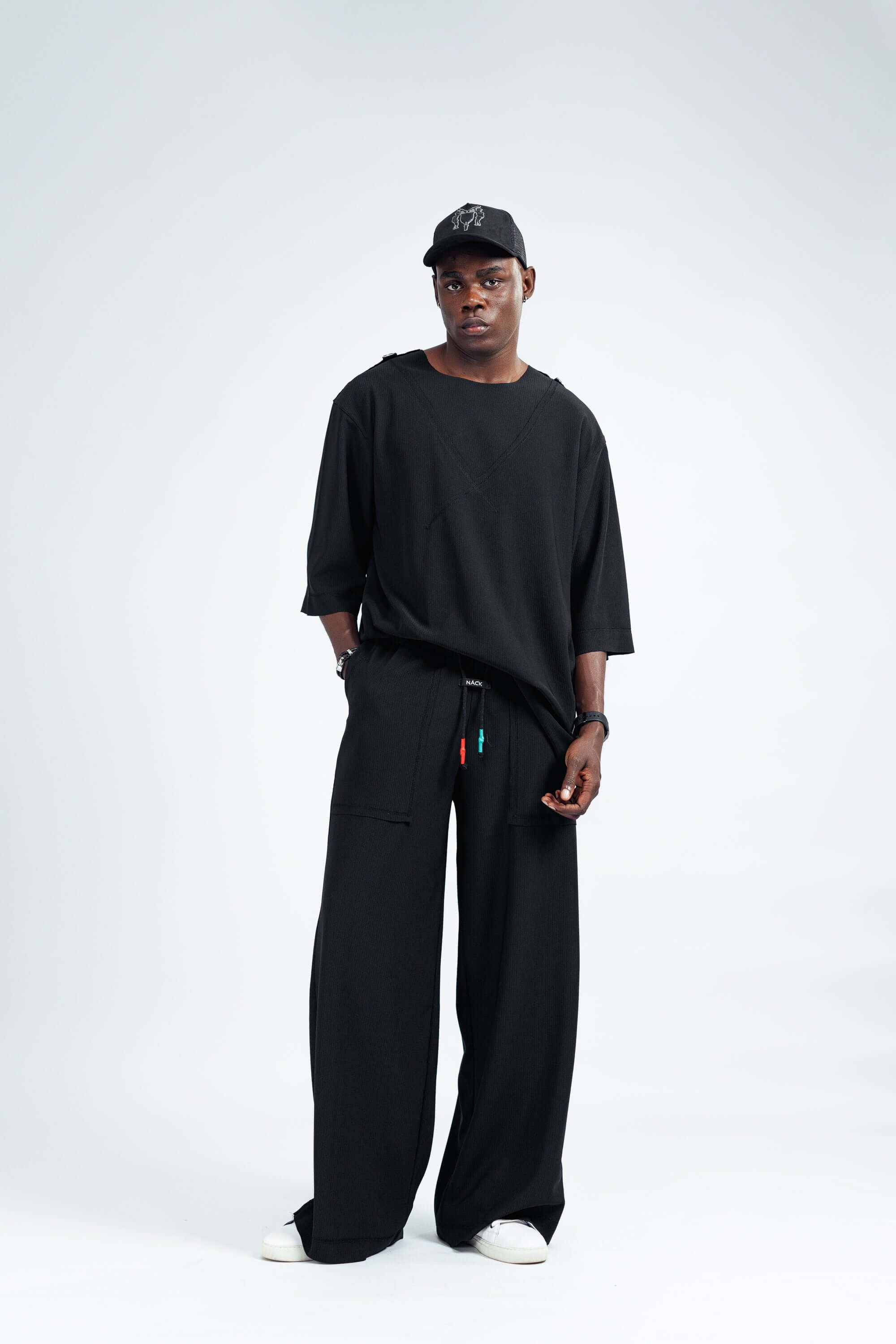 Zen 2pcs 2.0 in Black - Clothing