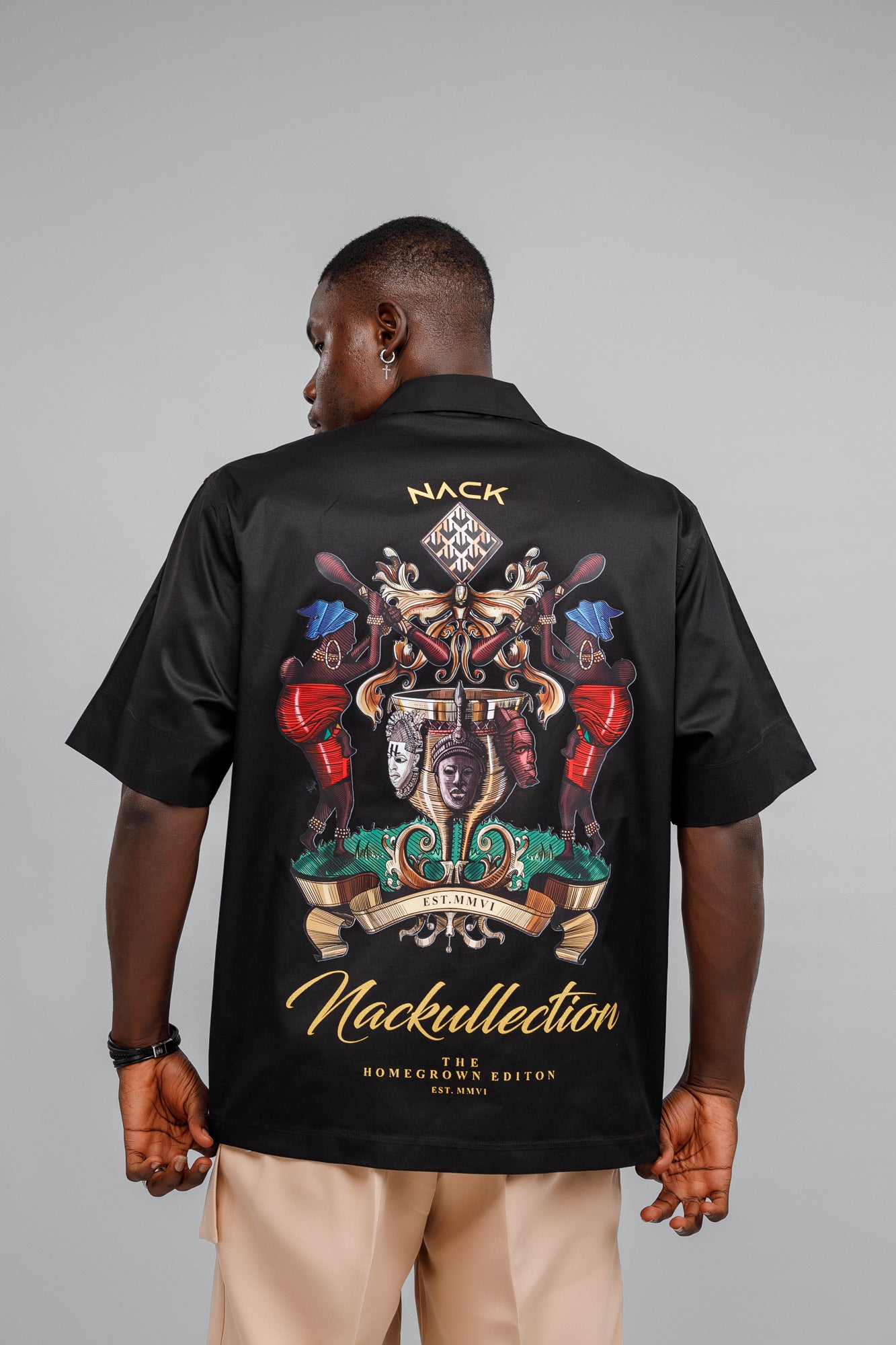 COC SHIRT (CREST OF COLOUR) IN BLACK