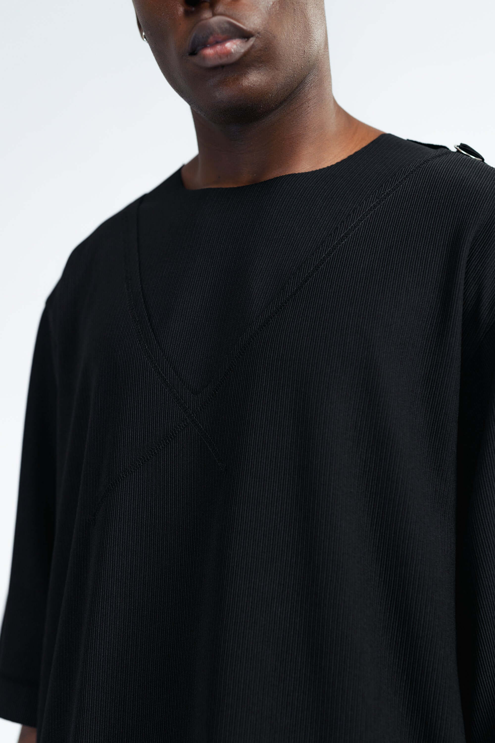 Zen 2pcs 2.0 in Black - Clothing