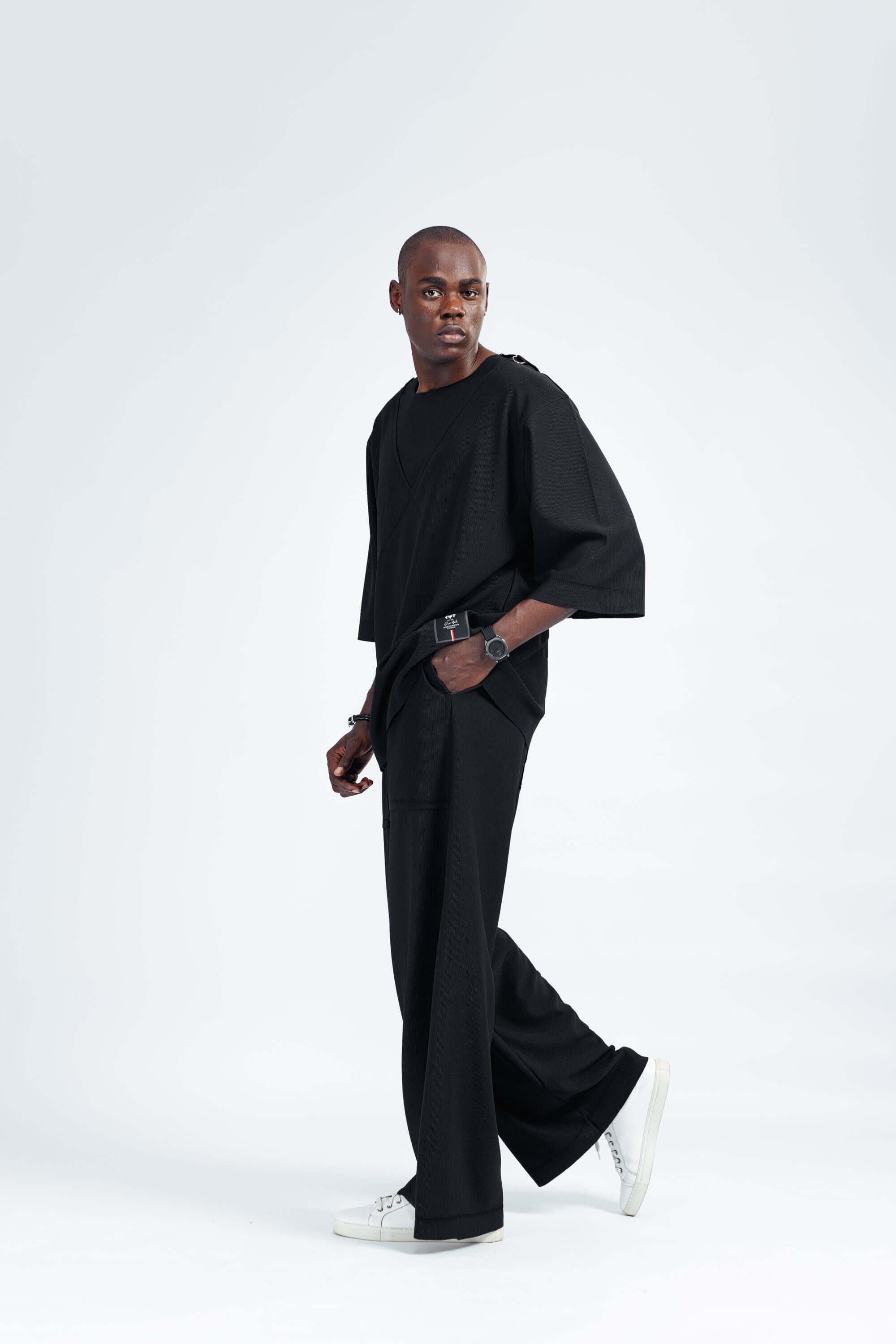 Zen 2pcs 2.0 in Black - Clothing