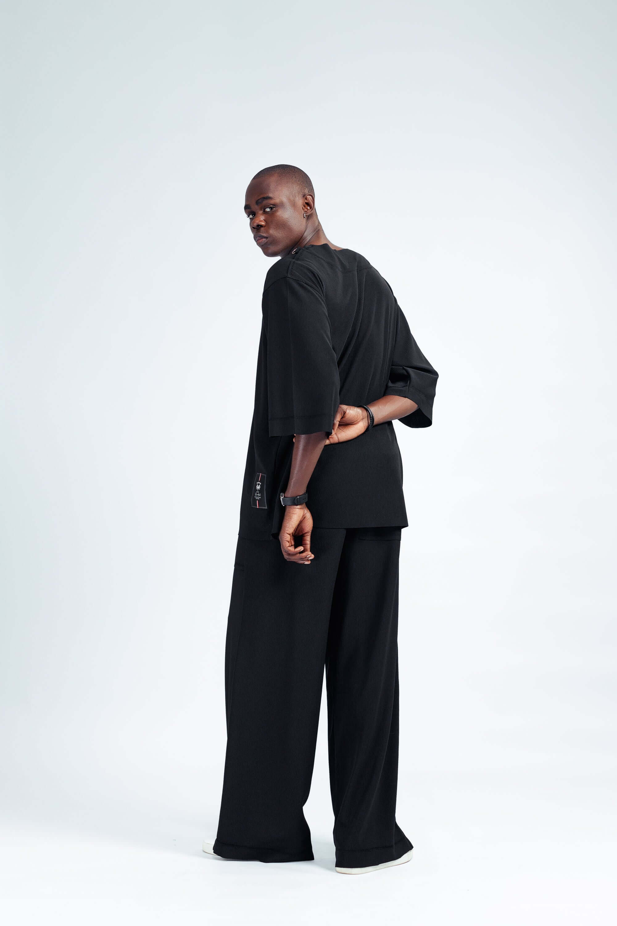 Zen 2pcs 2.0 in Black - Clothing