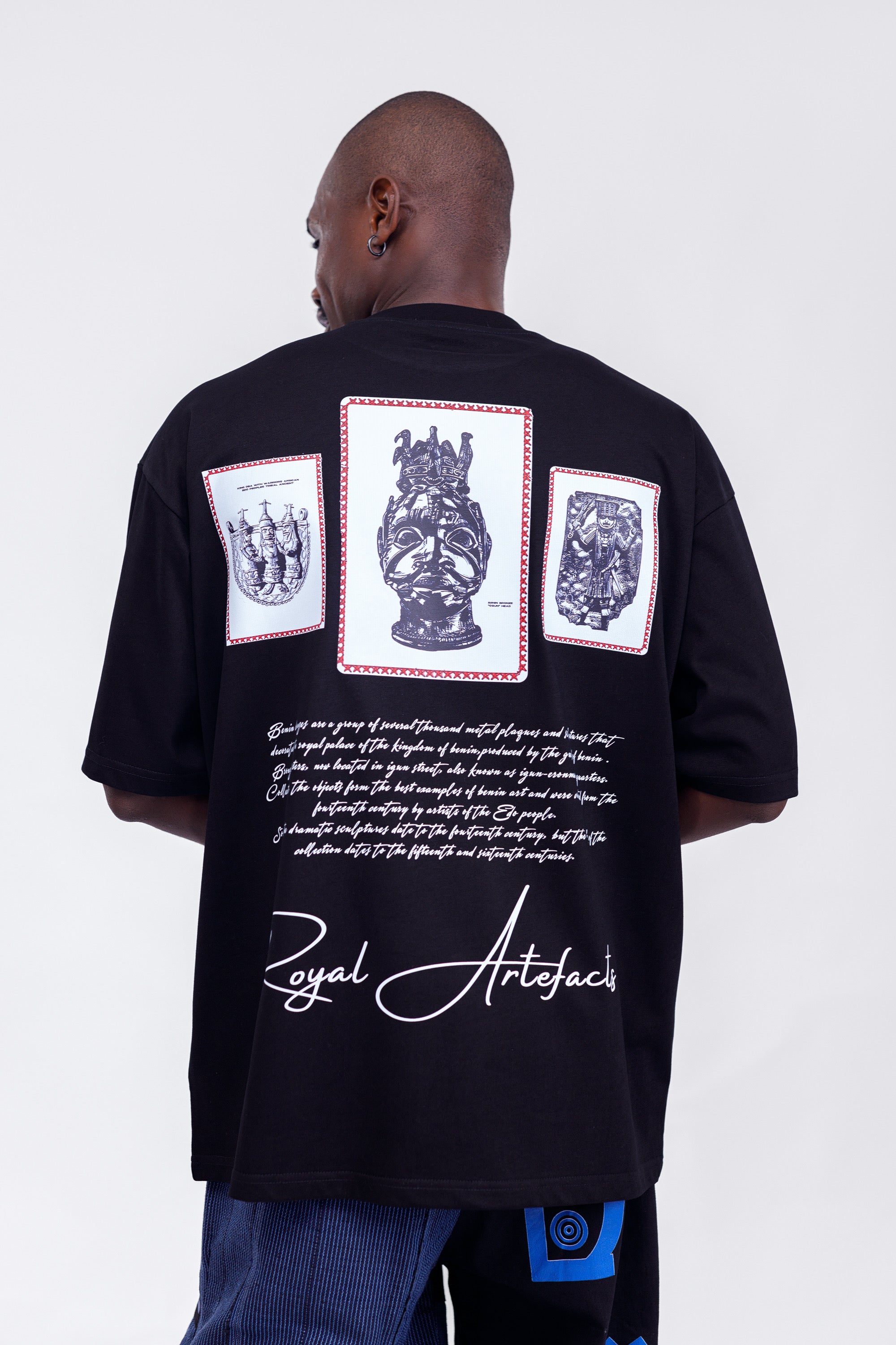 Royal Artefacts Tee in Black
