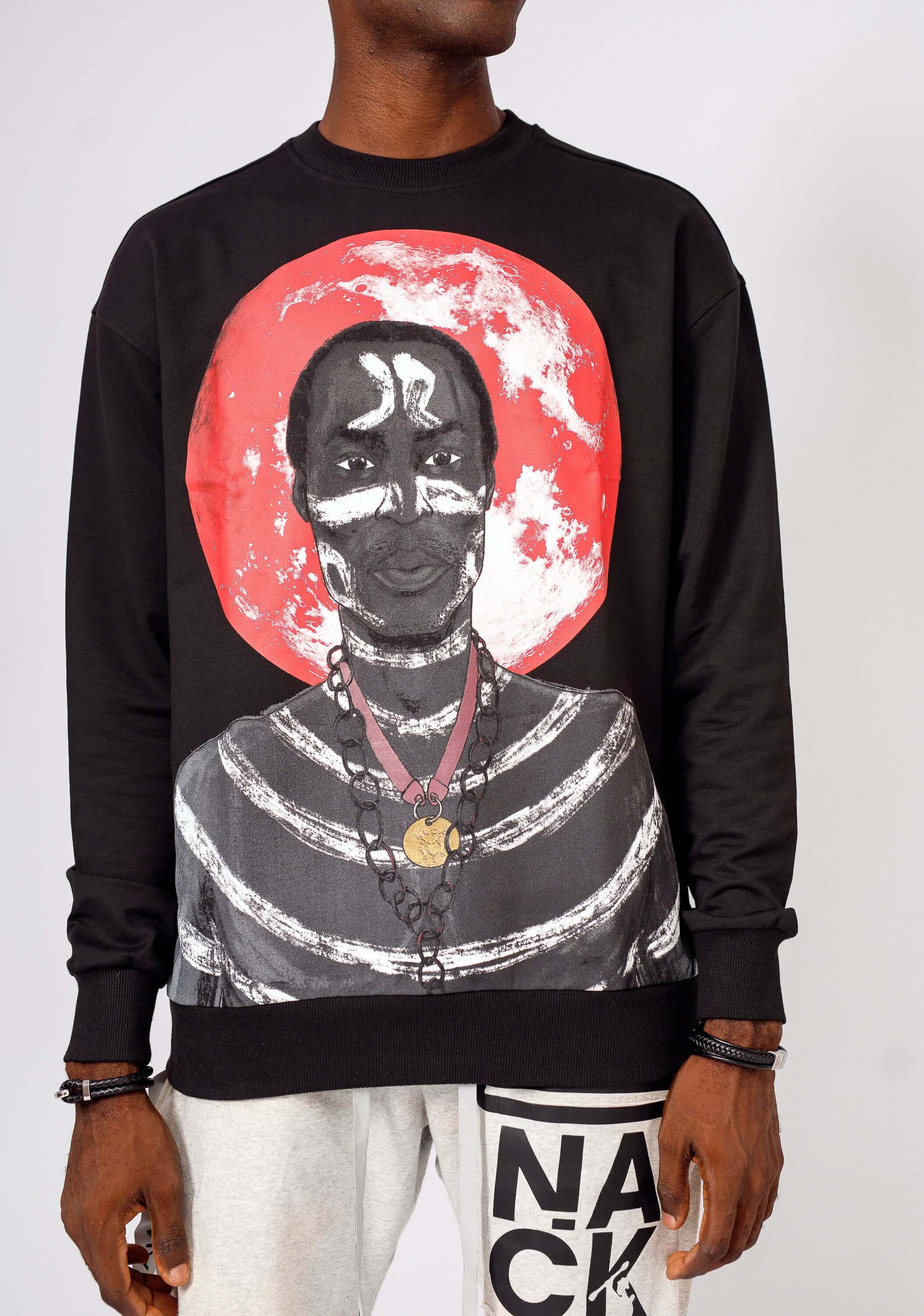 Fela Sweat Top in Black