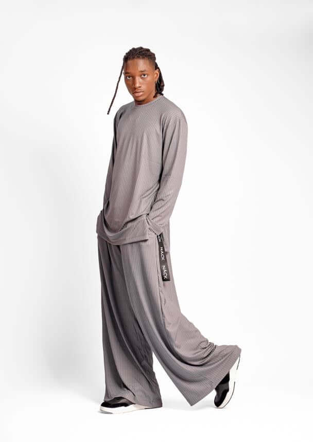 Zen 2pcs in Grey - Clothing